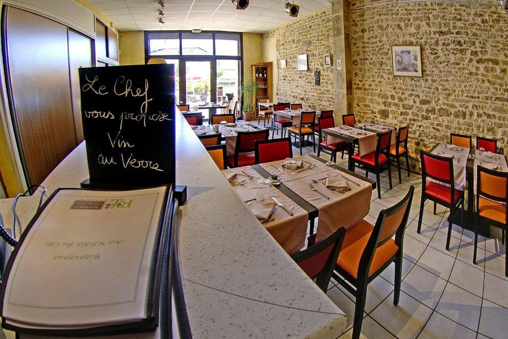 Relais Du Lac Villegusien-le-Lac المظهر الخارجي الصورة